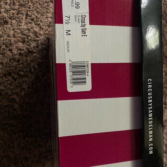 short black boot with straps - Picture 3 of 4